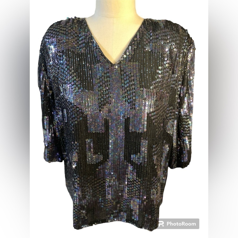 ALLURE Vintage Metallic Sequined V neck blouse